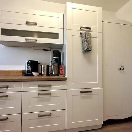 Lejlighed Stylish Apartment, Balcony, 2 Bedroom *