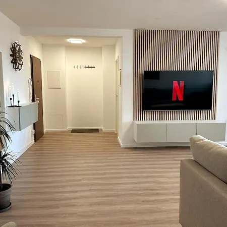 Stylish Apartment, Balcony, 2 Bedroom