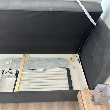 Stylish Apartment, Balcony, 2 Bedroom Kaiserslautern
