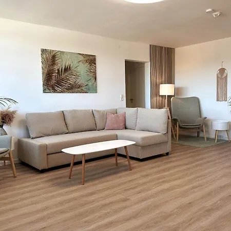 Lejlighed Stylish Apartment, Balcony, 2 Bedroom Kaiserslautern
