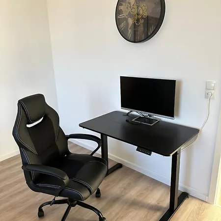 Stylish Apartment, Balcony, 2 Bedroom * Kaiserslautern
